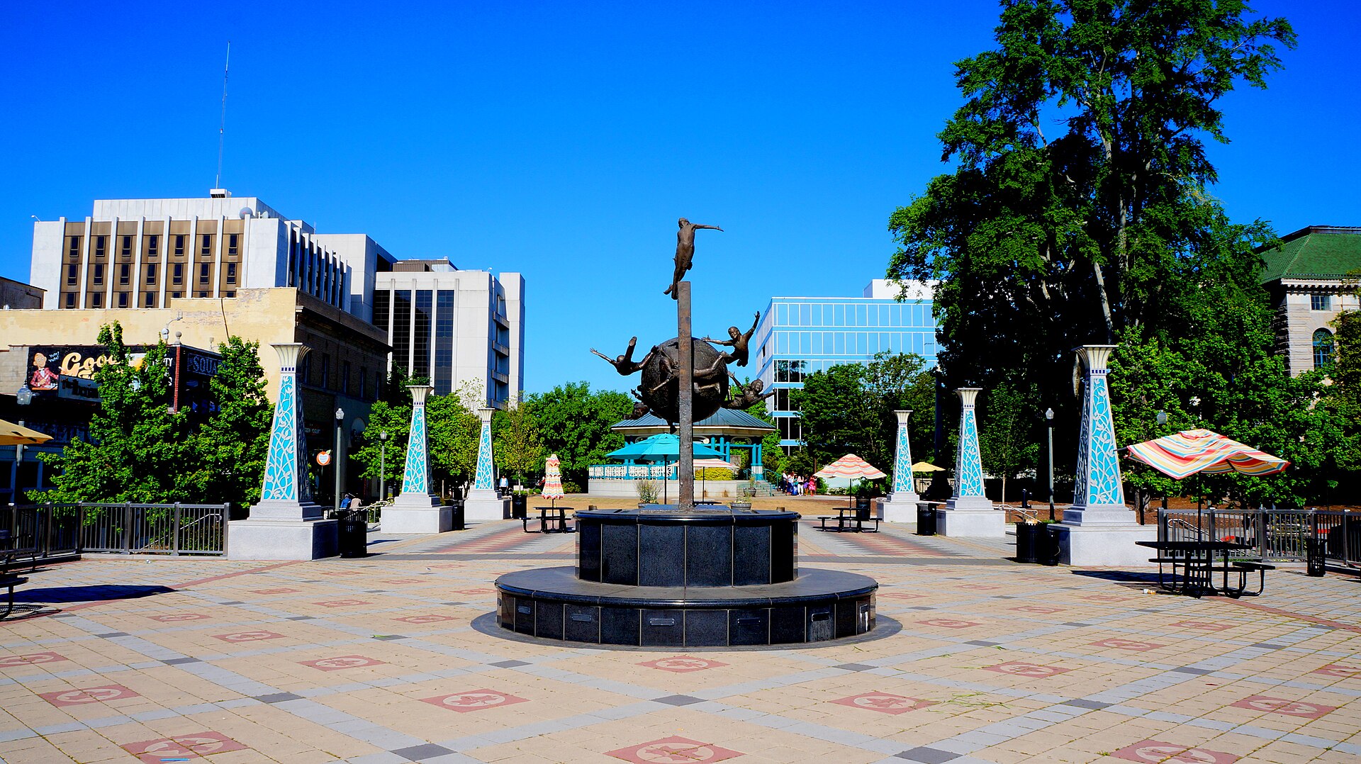 Decatur Square and its central plaza